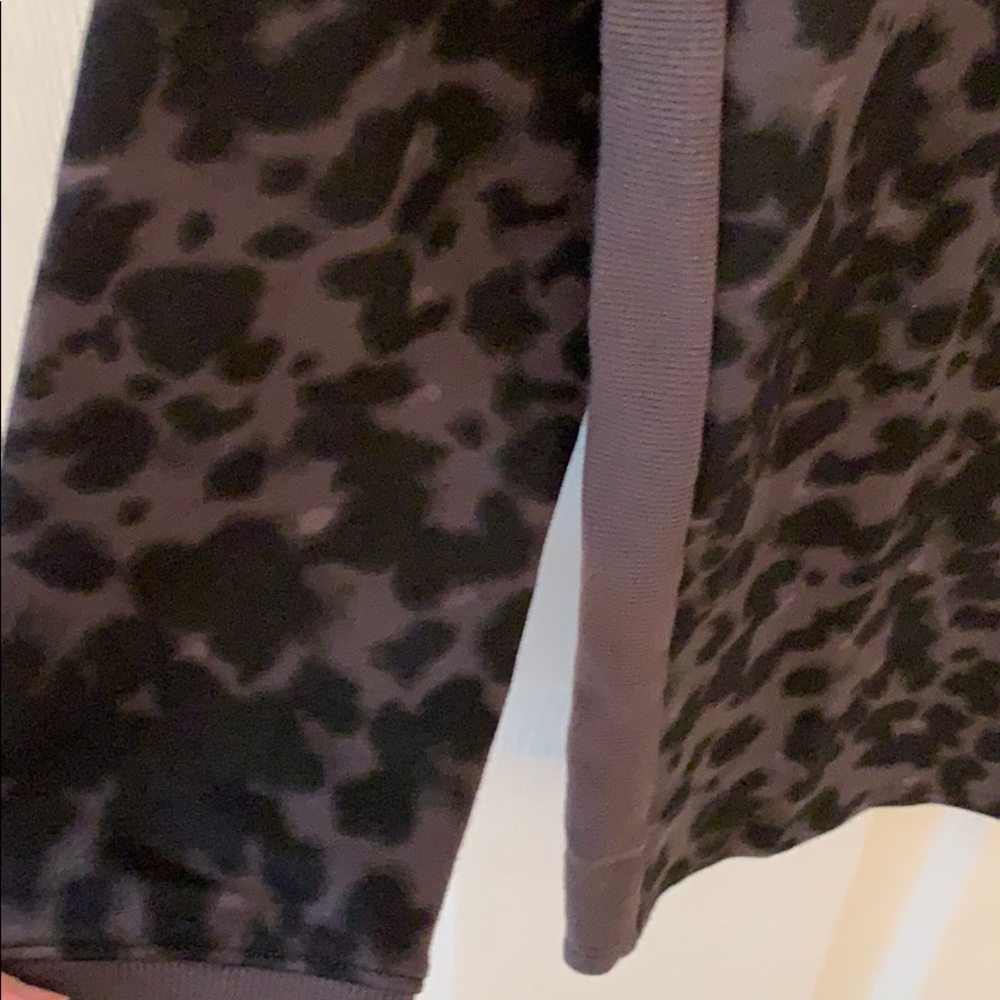 All in Motion leopard pullover - Picture 4 of 6